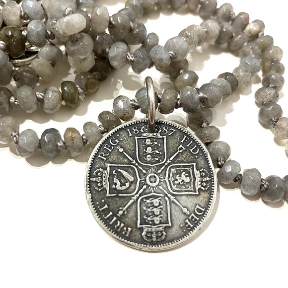 Shereen De Rousseau Necklace - Picture 4 of 10